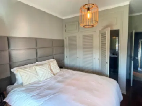 Sunset View KING Bedroom Hotels in Almada