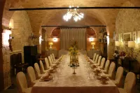 Hotel & Residenza 100 Torri Hotels in Province of Ascoli Piceno