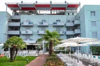 Domino Suite Hotel & Residence