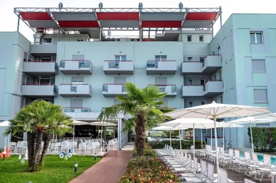 Domino Suite Hotel Jesolo Hotel in zona Lido di Jesolo Autostazione/Busbahnhof