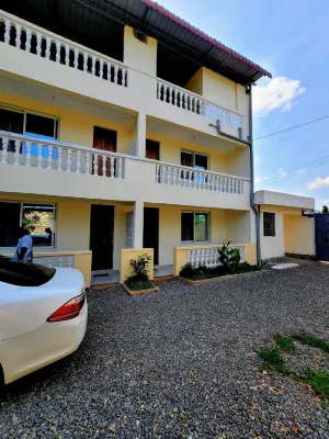 Casuarina Lounge Hotels in 