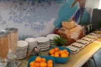 St Christopher's Inn Newquay - breakfast