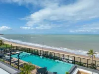 Beach Haus by Azzure Homes Hotels in 