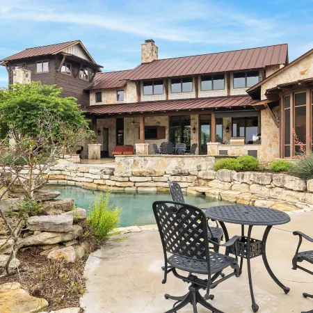 Private Ranch - Pool, Ping Pong, Yoga, Weddings, Games