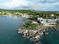 Santosha Whitehouse JM - 10 Bedroom Villa w Private Beach Hotels in 