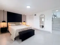 NEW Luxury 5BR Villa Private Pool BBQ Game Room