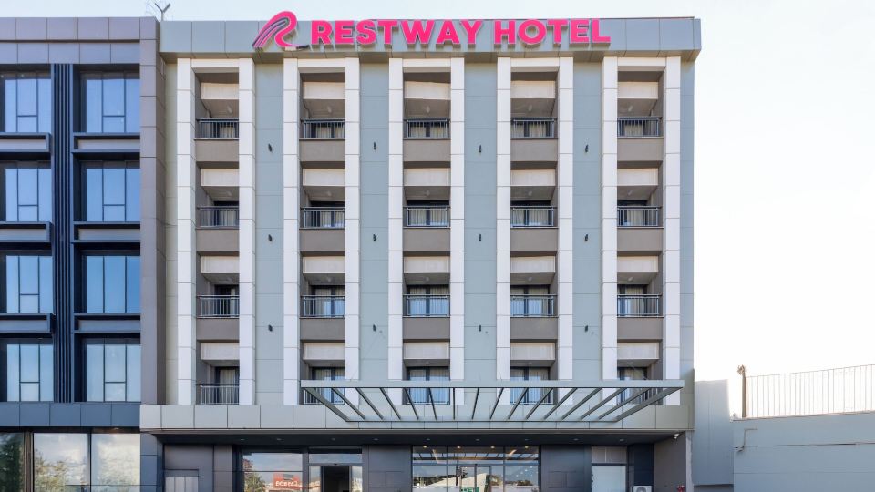 Restway Hotel