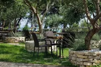 Fully Equiped Apartments Next to the Beach Hotels in Stobrec