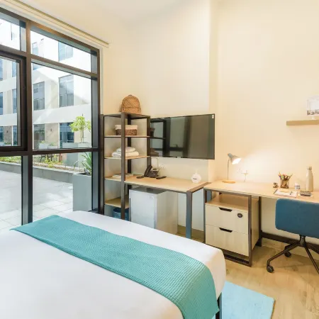 AlIskan Al Tullabi - Female Only