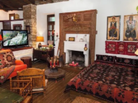 260m2 Unique Mountain House in Lilea Parnasos Hotels in Parnassos