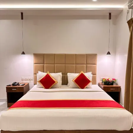 YAM HOTEL