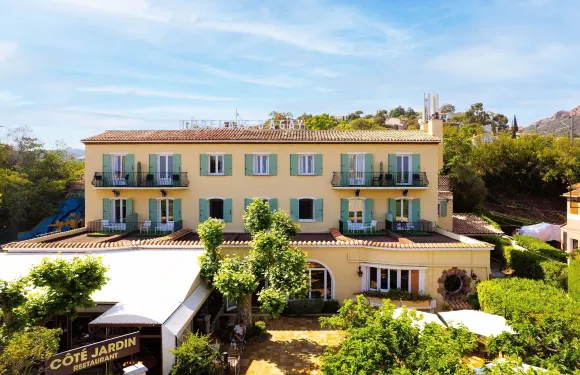 瑞萊斯阿蓋酒店