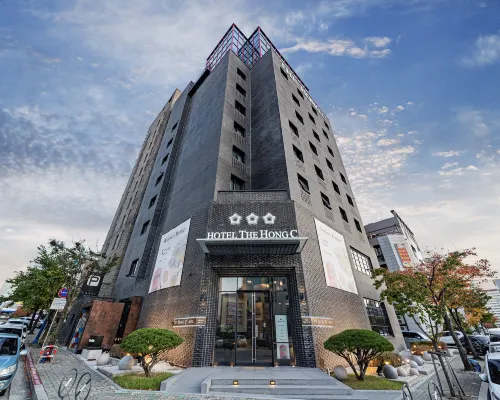 THE HONG C Gangneung Hotels near Tenpeuro