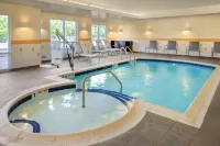 Fairfield Inn & Suites Watertown Thousand Islands - parking