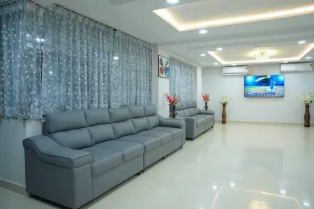 Hotel N Grand Отели рядом с достопримечательностью «The Hidden Castle»