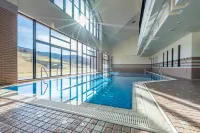Hotel Harvest Skijam Katsuyama - piscine