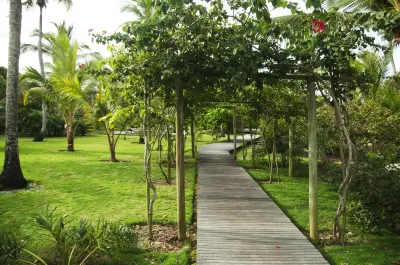 Hotel Vila Naiá - Corumbau Hotels near Ponta Corumbaú