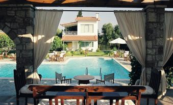 Nicolas Village Club