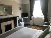 The Red House Hotels in Grantham
