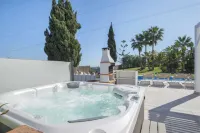 Elegant Villa Retreat - Villas