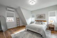 A-Frame Cabin /w Incredible Mountain & Sunset Views! Hang Gliders fly overhead