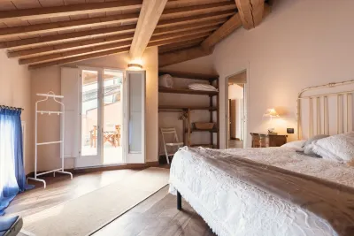 Residenza Santa Cecilia Hôtels à : Campiglia Marittima