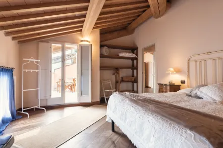 Residenza Santa Cecilia Отели рядом с достопримечательностью «Corso Vittorio Emanuele II»