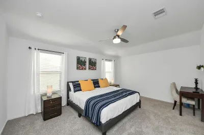 Brand New Construction Escape in Katy/Fulshear for family & pets w/ pool access. Hotels near Cinco Ranch II Pavillion and Park at Spring Lake