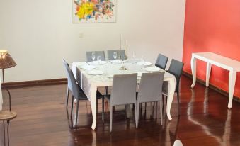 Casa espaçosa na Granja Viana