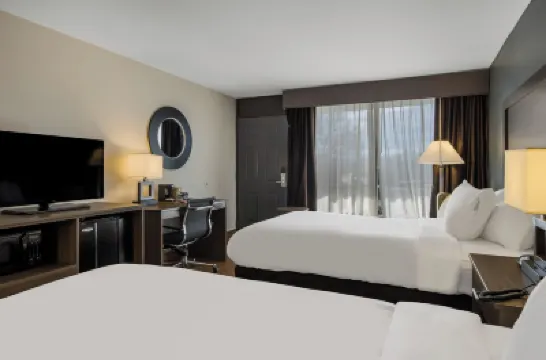 Quality Inn Asheville Airport Hotels in Henderson County