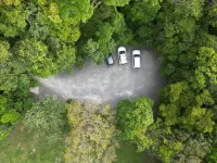 Amalú Monteverde - parking