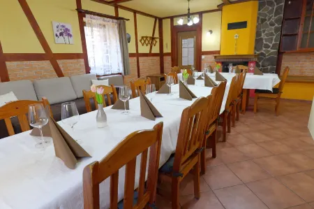 Jurika Liptov Отели в г. Зуберец