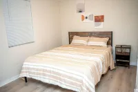 Modern Cozy Silver Spring Getaway Basement Guesthouse - Close to DC