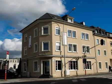 Hotel Pax Отели в г. Bivange