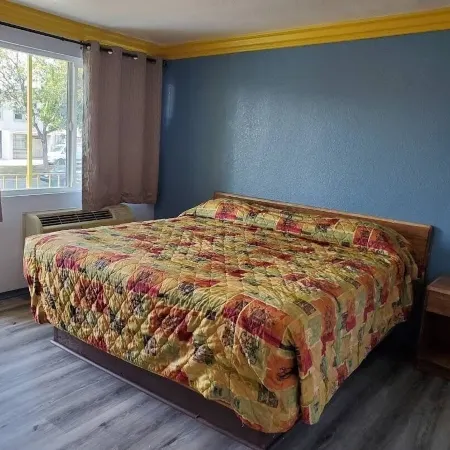 Rose Motel Отели в г. Комптон