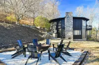 La Maison Mirch - Luxe Design Retreat Hotels in Reems Creek