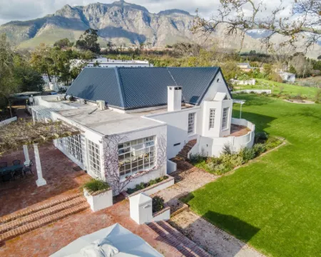 Sunset Farm Stellenbosch โรงแรมในสเตลเลนบอสช์