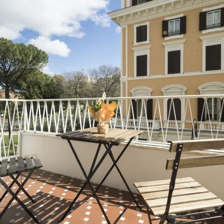 Savoia Rooms Roma Отели рядом с достопримечательностью «Археологический памятник Регия»