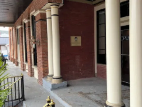 法倫酒店 克林頓縣酒店