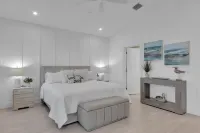 Oceanfront Islamorada Townhome- Private Dock, Pool & Pet-Friendly