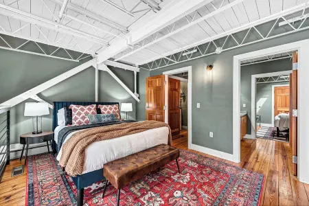 The Alma Mater on Dickson + 2 Parking Spots