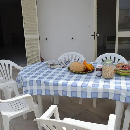 Charming Holiday Home Near the Beach with A Terrace, Pets