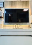 Comfortable Classy Combined - Amazing Unit Just Around the Block