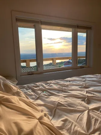 Luxury Home w/ Seneca Lake Views, Pool, Hot Tub, & Fast Wi-Fi 🐶