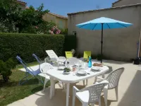 air-conditioned villa T3 garden terrace in holiday village pool 01/05 to30 / 09 Hotel dekat Cathédrale Notre-Dame de Nazareth