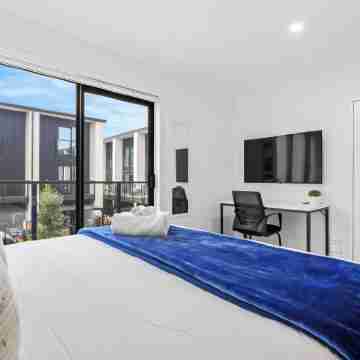 "Urban Elegance Retreat 4-bedroom/4-bathroom/Central Christchurch+Free Parking" Rooms