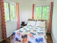 West Bay - Sunny and Modern Beach Cottage - 2 Bedrooms!