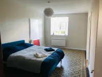 Proche du Centre Ville, Appartement de 100m2, Deux Chambres, Parking Privatif Hotels in Longeville-les-Metz