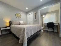 Airy Modern 2BR/2BA - Parking + Laundry + Sleep 6