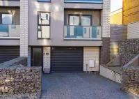 Wight Stone Luxury Townhouse - Breathtaking Views